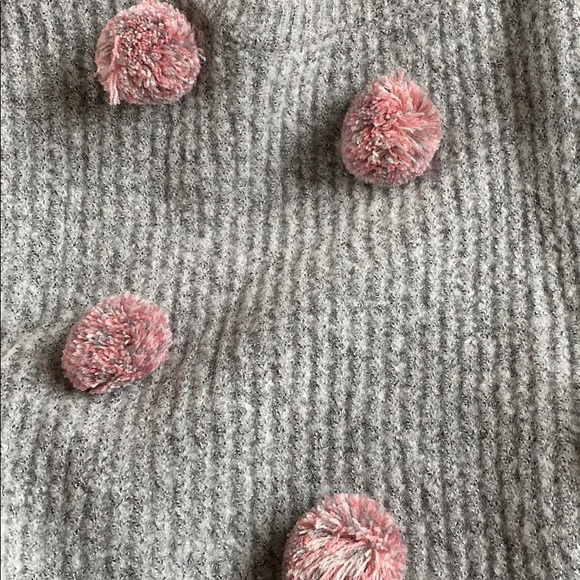 🆕Gianni Bini POM-POM Girls SWEATER SZ M - Picture 4 of 4